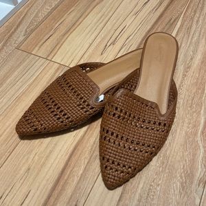 Universal thread “whisper woven” brown mules - Sz 8